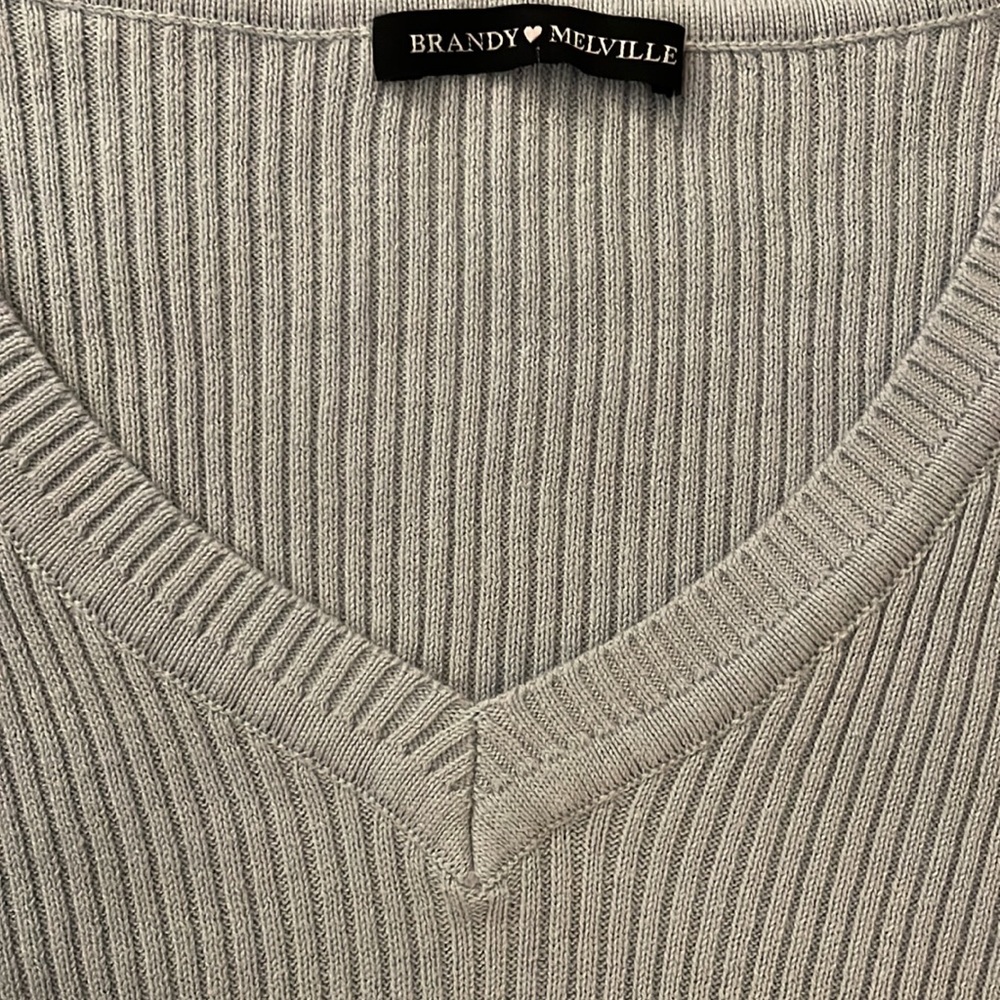Cropped Ribbed Top - Picture 4 of 4